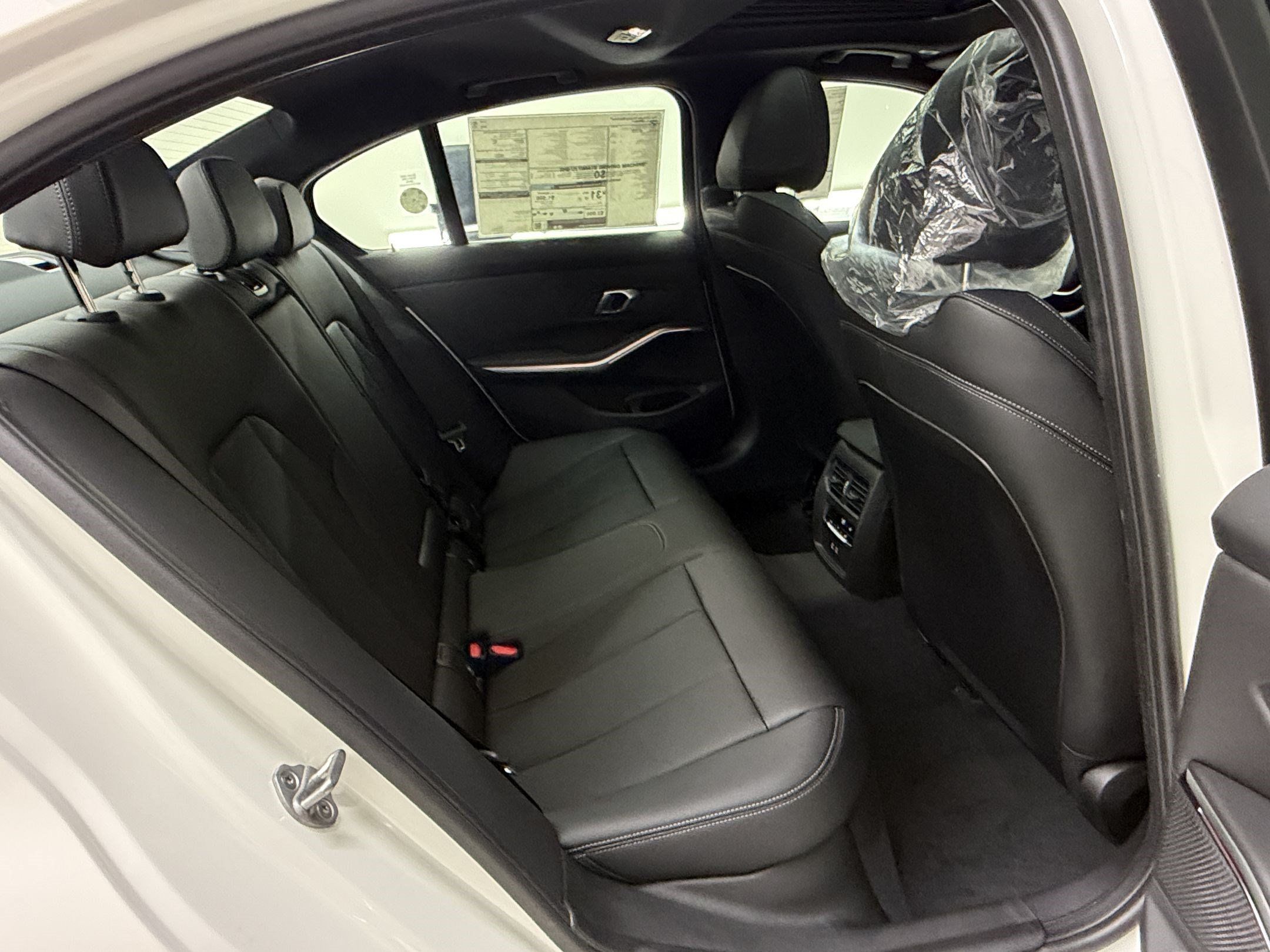 New 2026 BMW 330i Sedan w/ Convenience Package RWD image 30