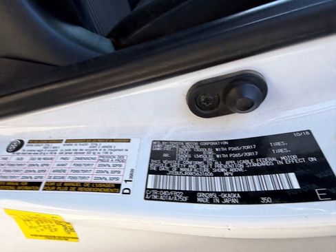 Used 2019 Toyota 4Runner SR5 AWD/4WD image 13