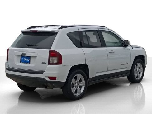 Used 2014 Jeep Compass Latitude FWD image 6