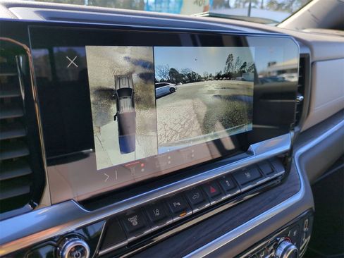 Certified 2025 GMC Sierra 2500 SLT w/ SLT Premium Package image 15