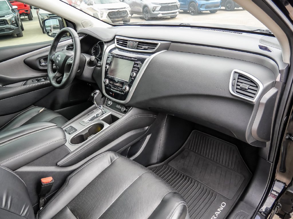 Used 2020 Nissan Murano SL w/ Moonroof Package FWD image 16