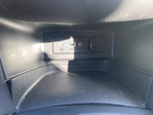 Used 2023 Chevrolet Equinox LT image 27