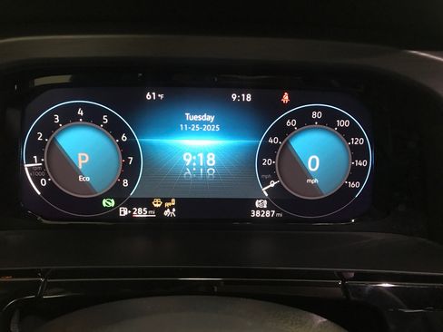 Used 2024 Volkswagen Atlas Cross Sport SE image 17