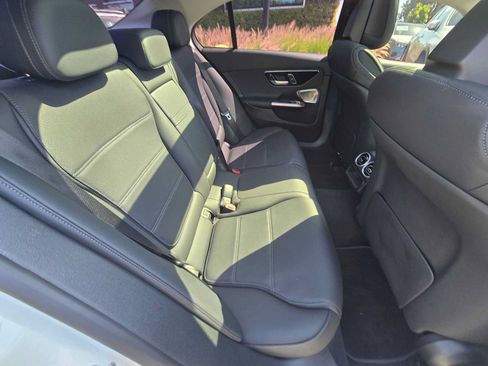 Used 2023 Mercedes-Benz C 300 Sedan image 12