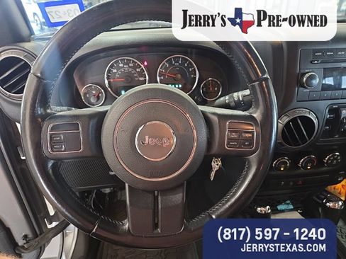 Used 2018 Jeep Wrangler Unlimited Sport S AWD/4WD image 13