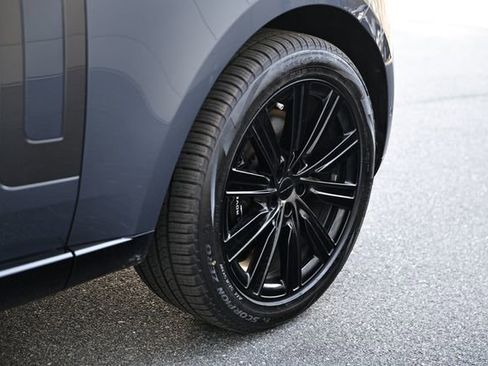 New 2026 Land Rover Range Rover SE AWD/4WD image 12