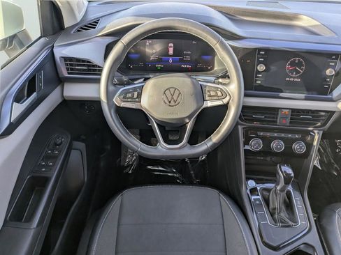 Certified 2023 Volkswagen Taos SE w/ Black Wheel Package FWD image 13