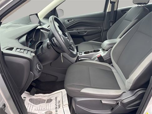 Used 2016 Ford Escape S image 7