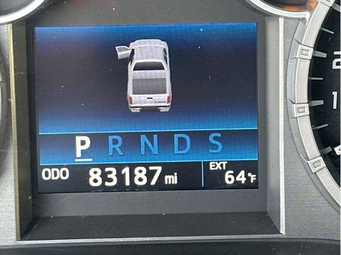 Used 2016 Toyota Tundra Limited image 34