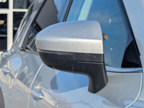 Certified 2025 Nissan Pathfinder SL image 12