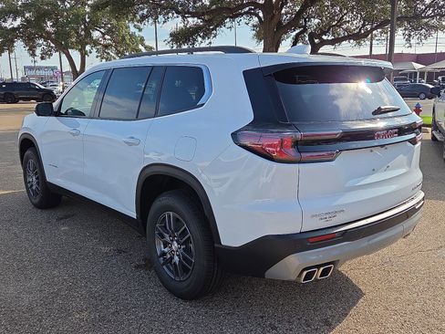 New 2026 GMC Acadia Elevation FWD image 2