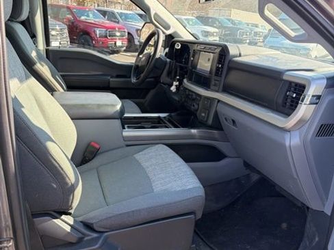 Used 2023 Ford F250 XLT image 9