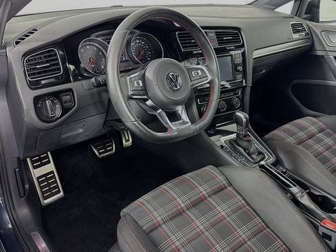 Used 2018 Volkswagen GTI S image 9