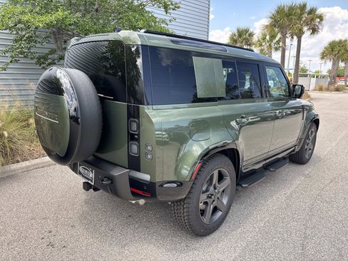 New 2026 Land Rover Defender 110 X-Dynamic SE AWD/4WD image 6