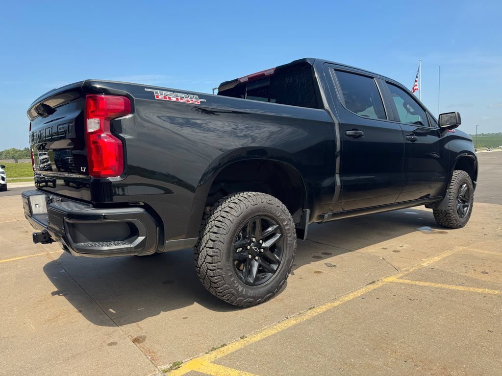 Used 2023 Chevrolet Silverado 1500 LT Trail Boss w/ LT Trail Boss Premium Package AWD/4WD image 5