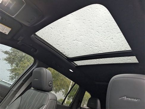 New 2026 Buick Enclave Avenir w/ Super Cruise Package image 19