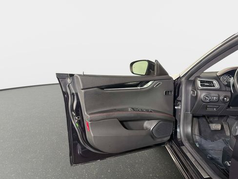 Used 2022 Maserati Ghibli Modena Q4 AWD/4WD image 38