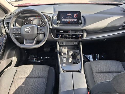 Used 2026 Nissan Rogue SV FWD image 19