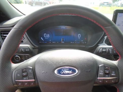 Used 2023 Ford Escape ST-Line Select w/ Tech Pack #2 AWD/4WD image 18
