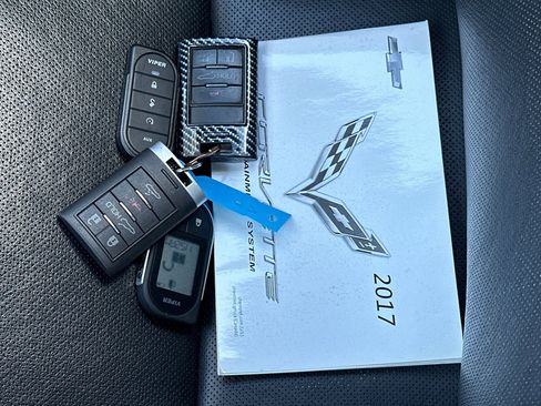 Used 2017 Chevrolet Corvette Stingray image 26