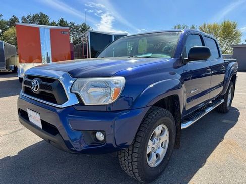 Used 2014 Toyota Tacoma 4x4 Double Cab w/ TRD Off-Road Package image 3