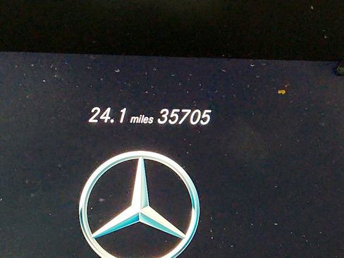 Used 2022 Mercedes-Benz GLC 300 4MATIC w/ Premium Package Lite image 15