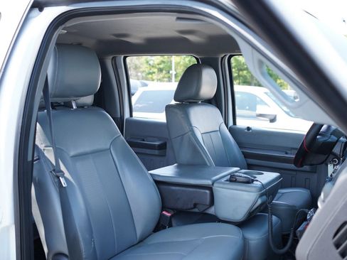 Used 2015 Ford F550 4x4 Crew Cab Super Duty image 23