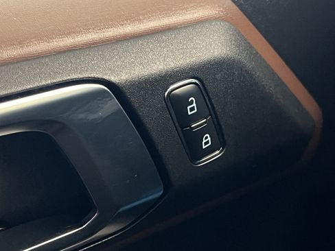 Used 2023 Ford Bronco Outer Banks AWD/4WD image 36