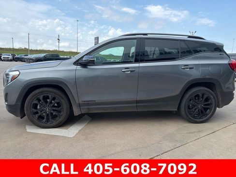 Used 2021 GMC Terrain SLT w/ Infotainment Package II FWD image 21