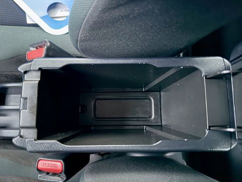 Used 2016 Toyota Prius C Two image 34