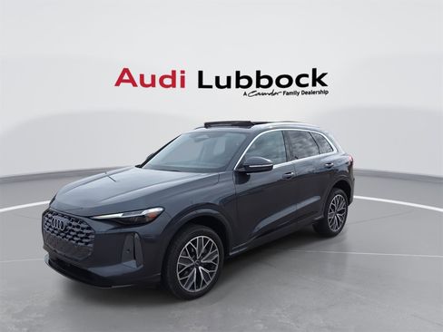 Used 2025 Audi Q5 Premium Plus w/ Premium Plus image 4