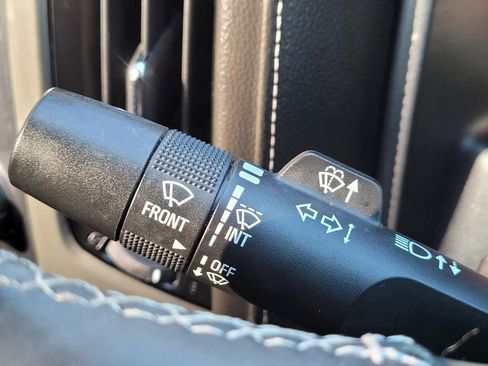 Used 2018 Chevrolet Silverado 3500 High Country w/ Duramax Plus Package image 33