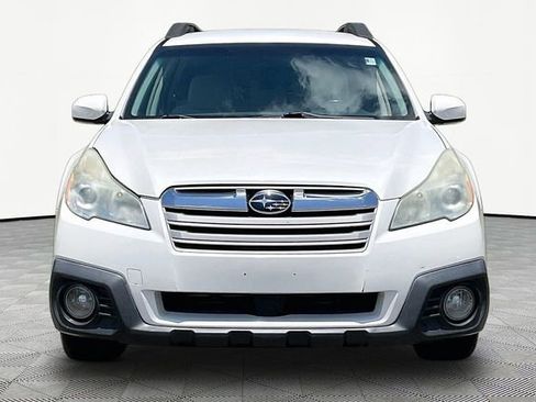 Used 2014 Subaru Outback 2.5i Premium AWD/4WD image 2