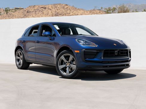 New 2025 Porsche Macan image 9