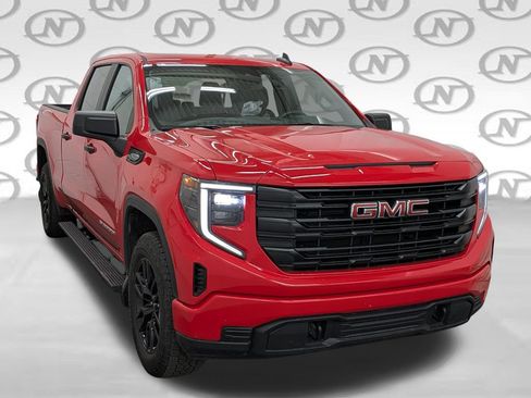 Used 2024 GMC Sierra 1500 Pro w/ Graphite Edition AWD/4WD image 17