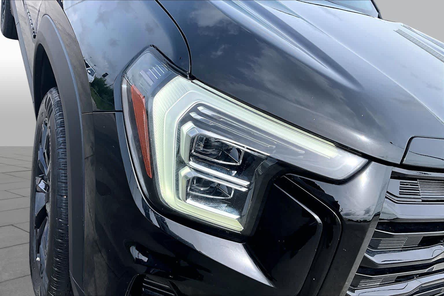 Used 2026 GMC Terrain Elevation w/ Black Edition FWD image 28