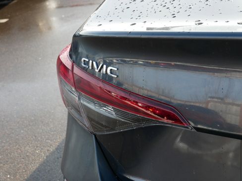 Certified 2025 Honda Civic Sport image 17