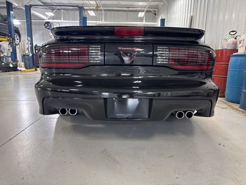 Used 1994 Pontiac Firebird Trans Am RWD image 10