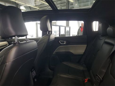 New 2026 Jeep Compass Limited w/ Sun, Sound & Navigation Group image 11