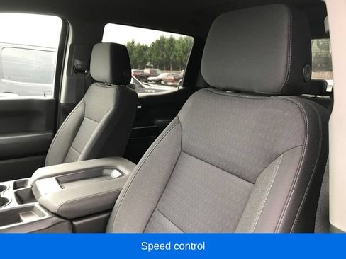 Used 2022 Chevrolet Silverado 1500 Custom Trail Boss w/ Midnight Edition AWD/4WD image 8