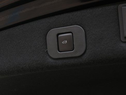 Used 2020 Lincoln Continental Reserve image 55