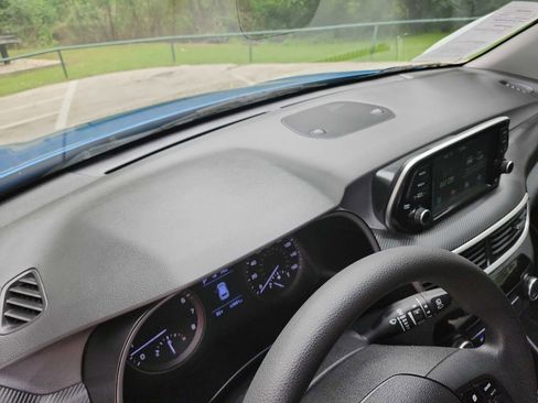 Used 2020 Hyundai Tucson SE image 16