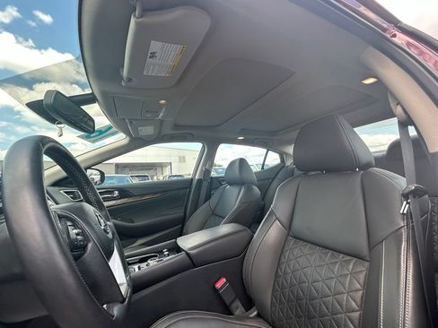 Used 2016 Nissan Maxima Platinum FWD image 15