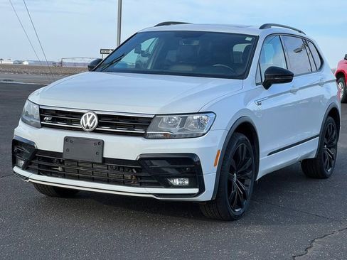 Used 2021 Volkswagen Tiguan SE R-Line image 42