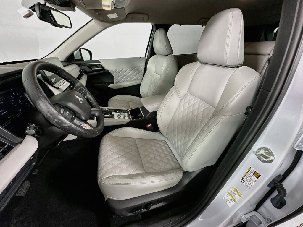 Used 2024 Mitsubishi Outlander SEL FWD image 21