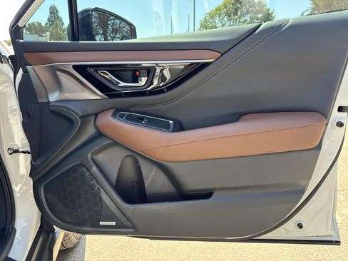 Used 2025 Subaru Outback Touring XT image 37