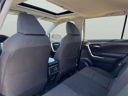 Used 2023 Toyota RAV4 XLE w/ Convenience Package image 11