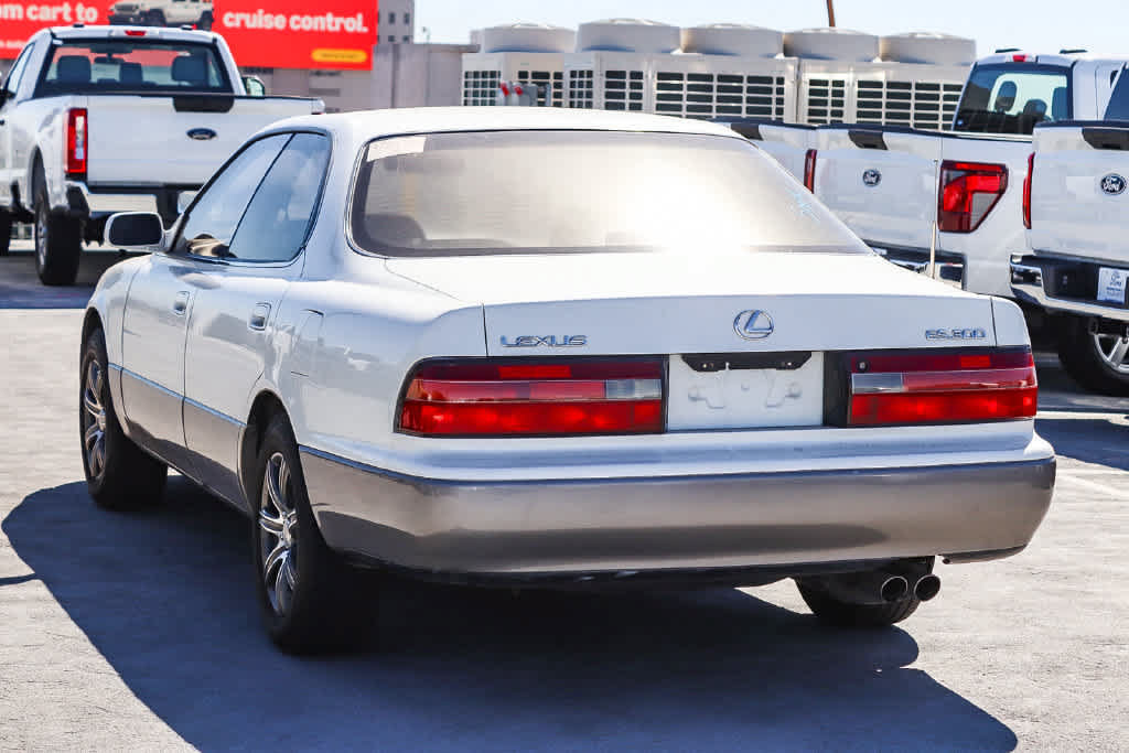 Used 1995 Lexus ES 330 w/ Leather Trim Pkg FWD image 6