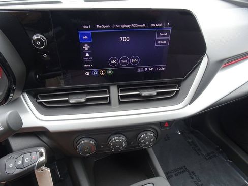Used 2024 Chevrolet Trax RS w/ Driver Confidence Package FWD image 18