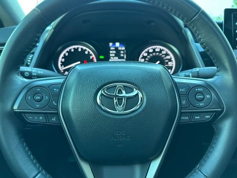 Used 2024 Toyota Camry SE image 23